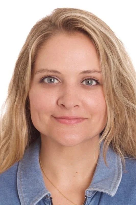 Karen Wacker की तस्वीर