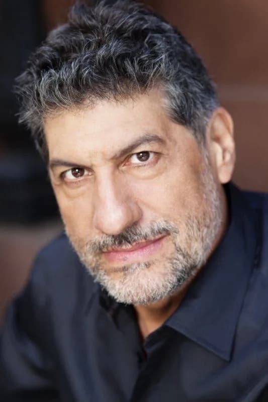 Michael De Nola 사진