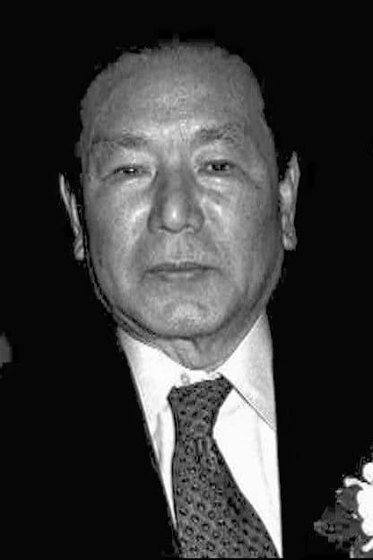 Tomoyuki Tanaka की तस्वीर