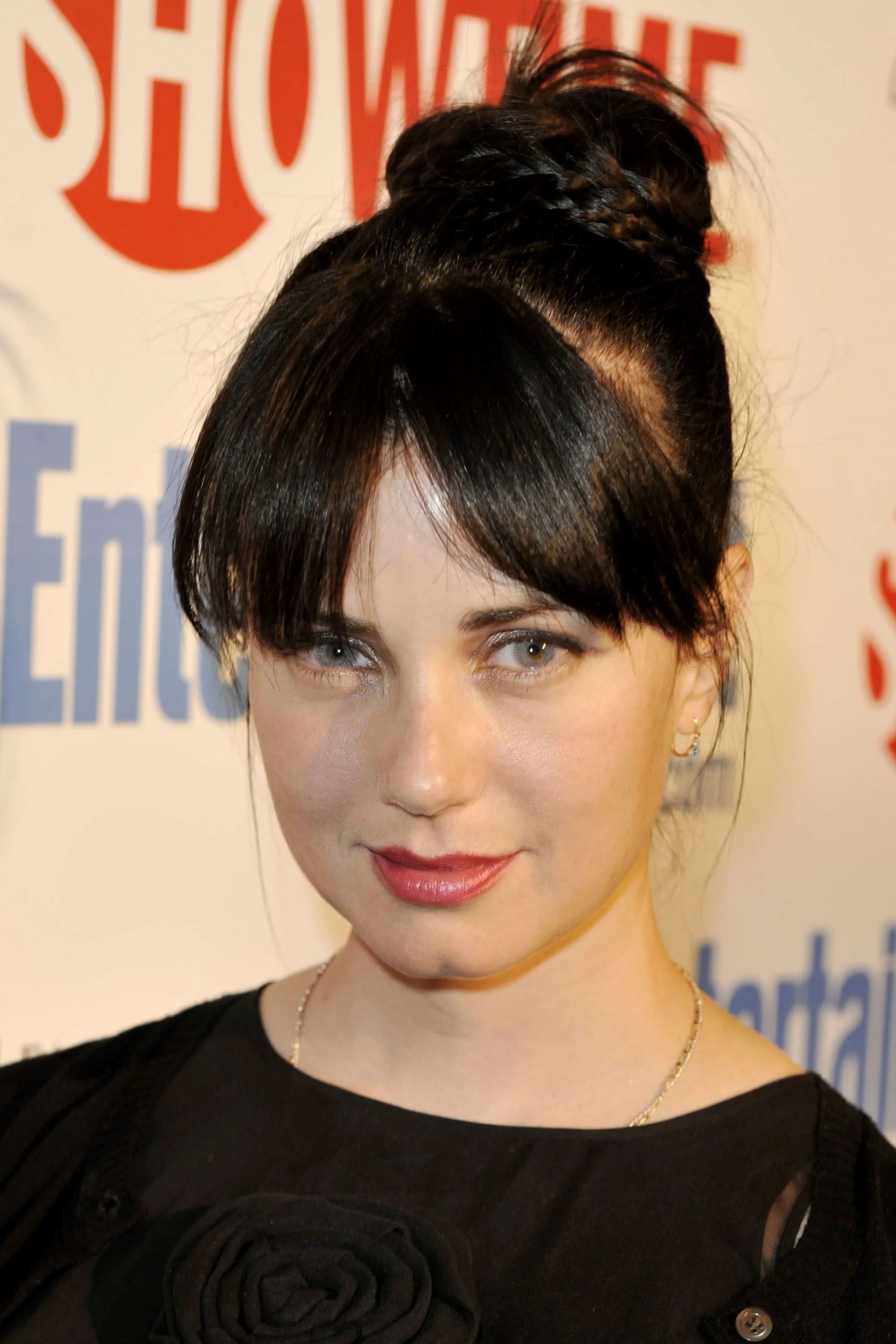 صورة Mia Kirshner