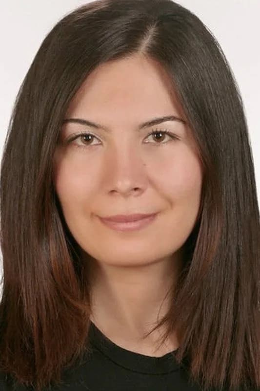 Özlem Aybek photo