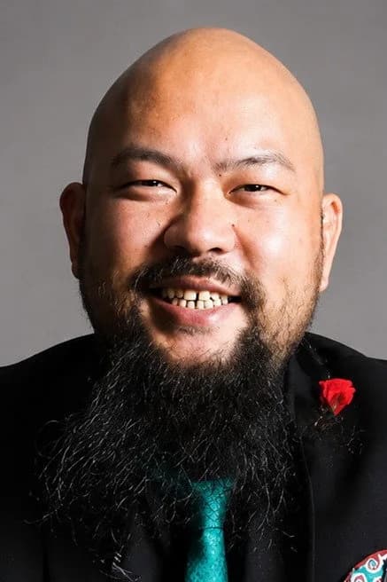 Tomoyuki Oka photo