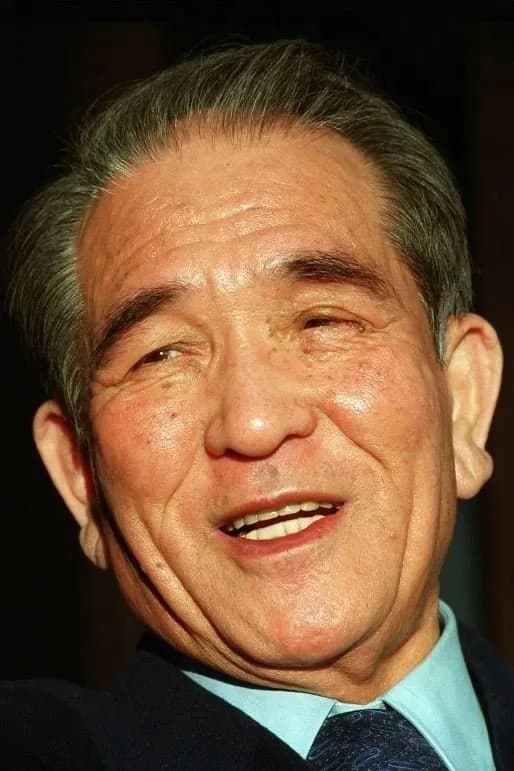 Yasuyoshi Tokuma fotoğrafı