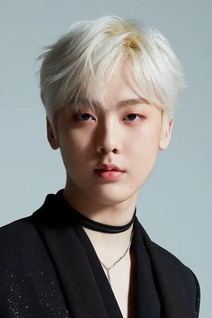 윤산하 사진