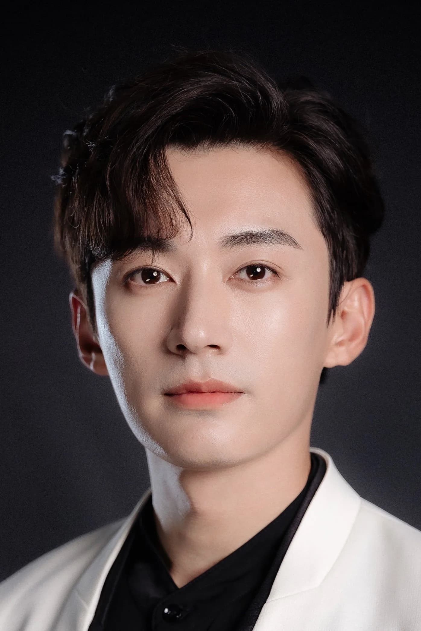 Liu Xueyi fotoğrafı