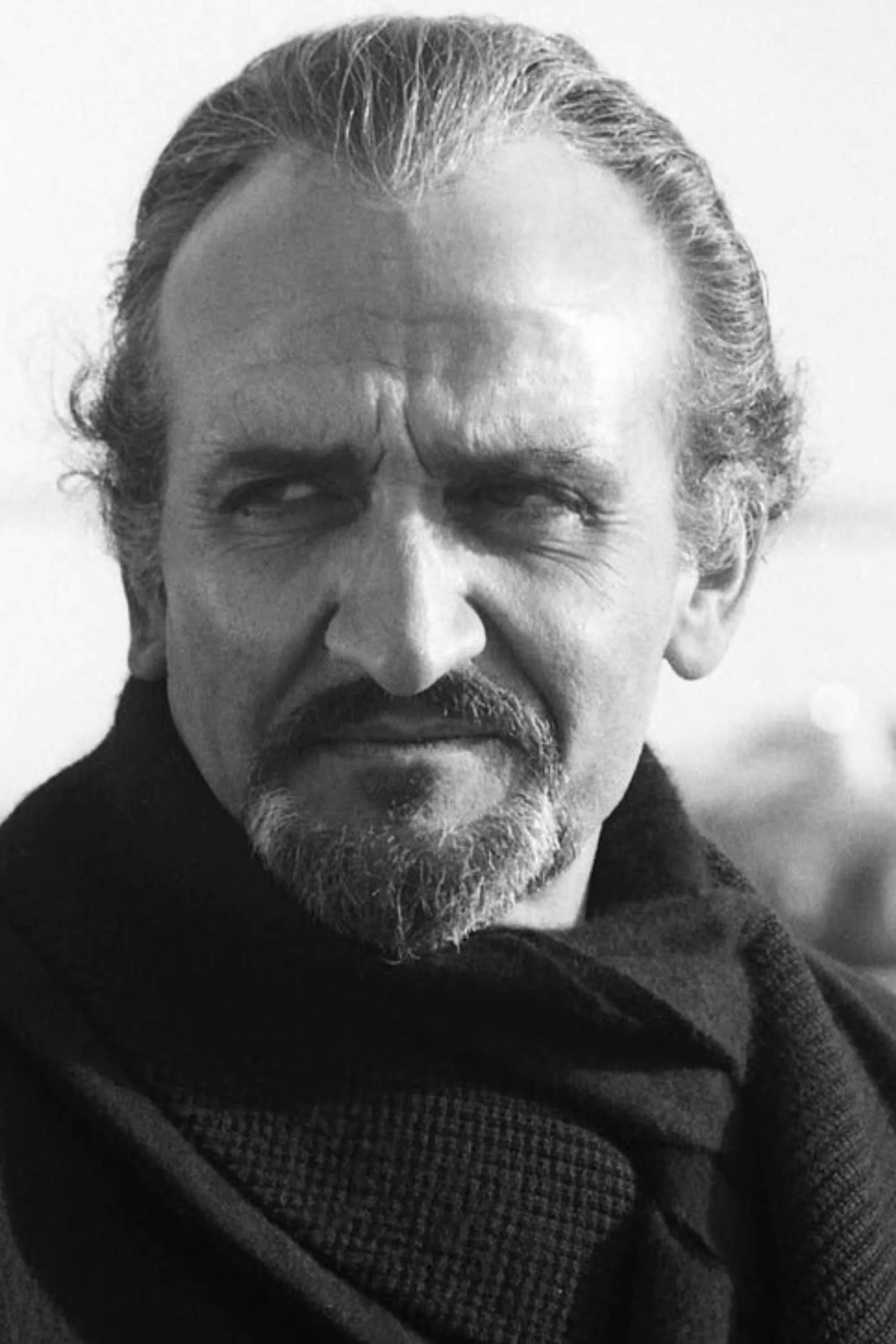 Foto von Roger Delgado