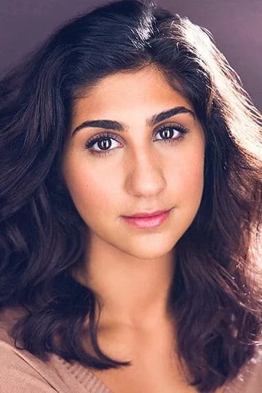 Olivia Khoshatefeh की तस्वीर