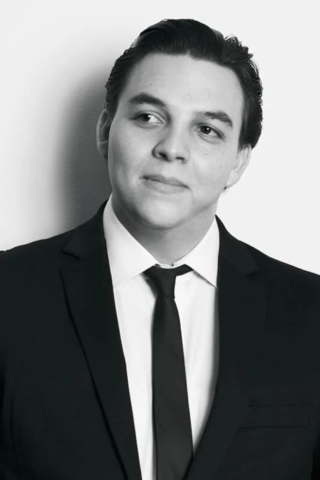 Michael Luciano की तस्वीर