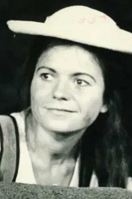 Sarah-Jane Holm photo