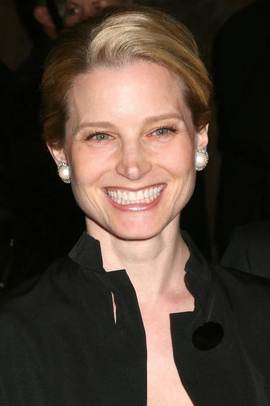 Bridget Fonda photo