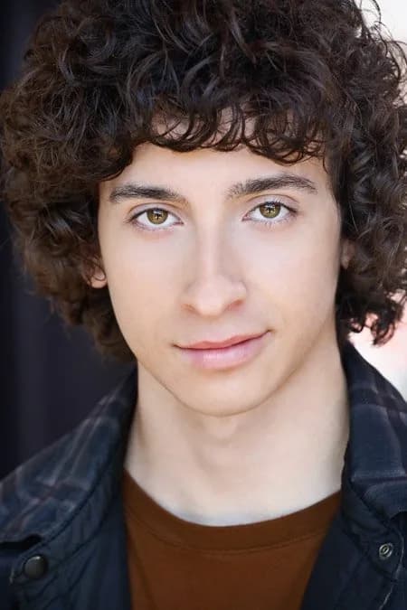 Nick Alvarez 사진