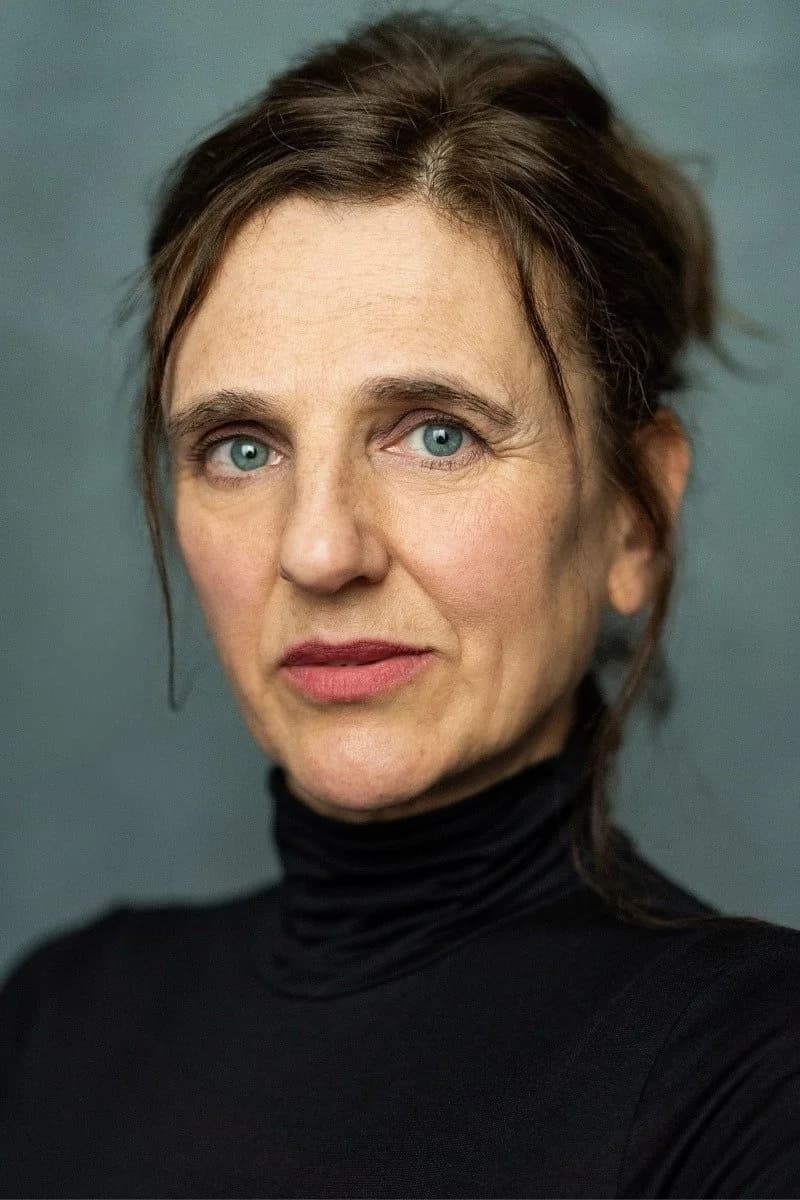 Elizabeth Hill photo