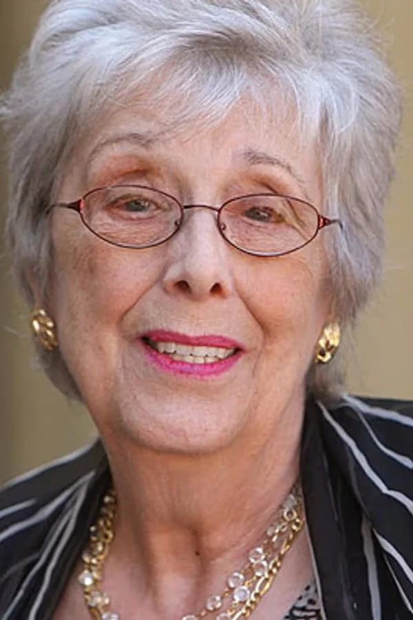 Margaret Tyzack photo