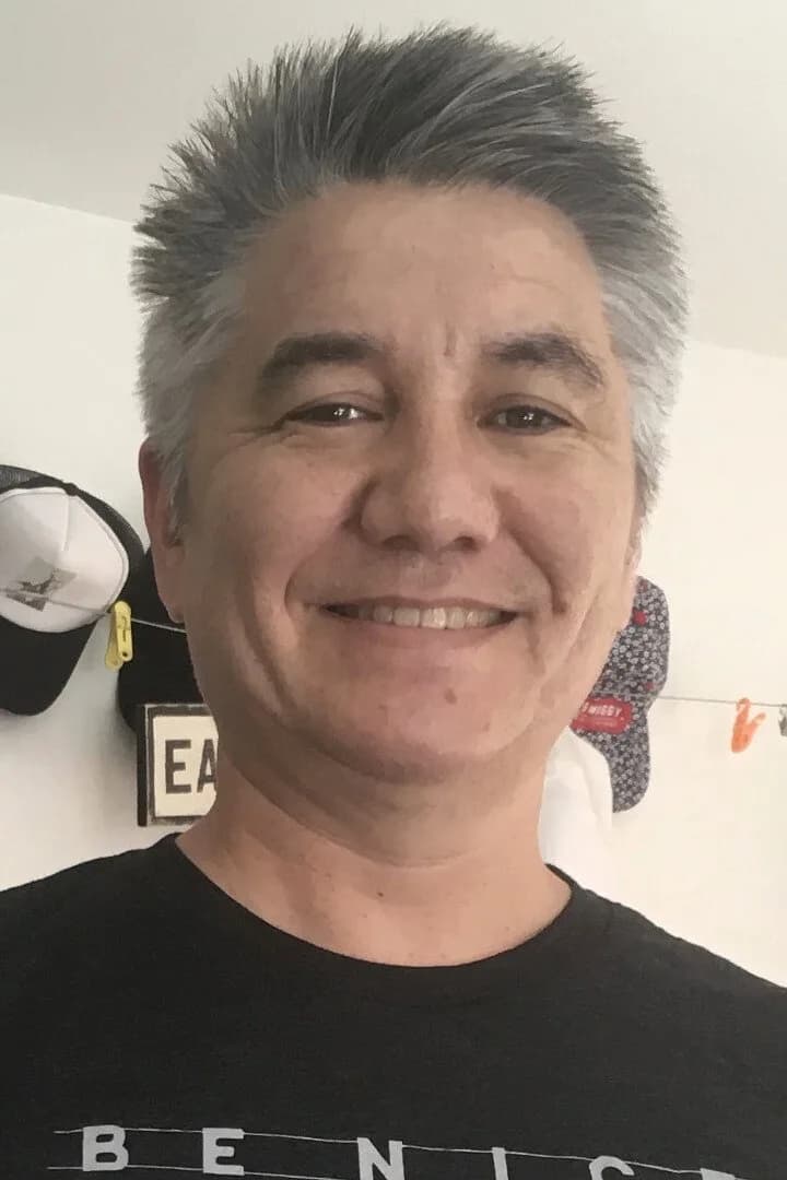 Troy Takaki的照片