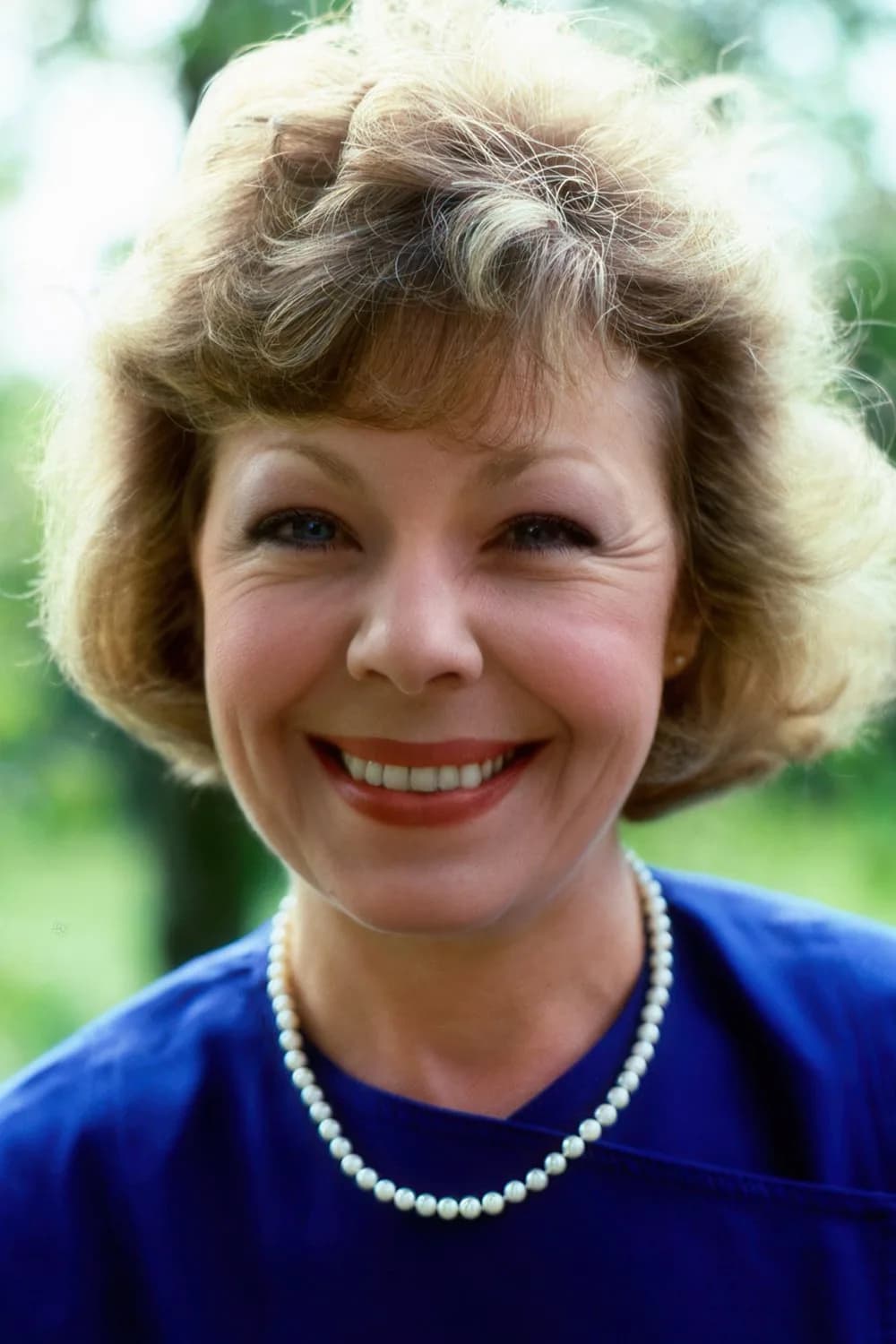 Gwyneth Powell 사진