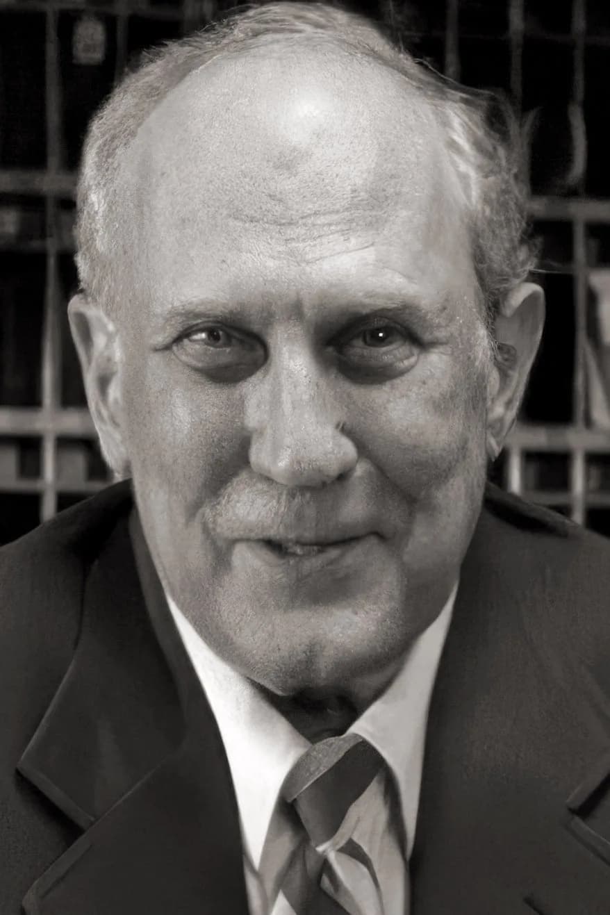 George Martin fotoğrafı