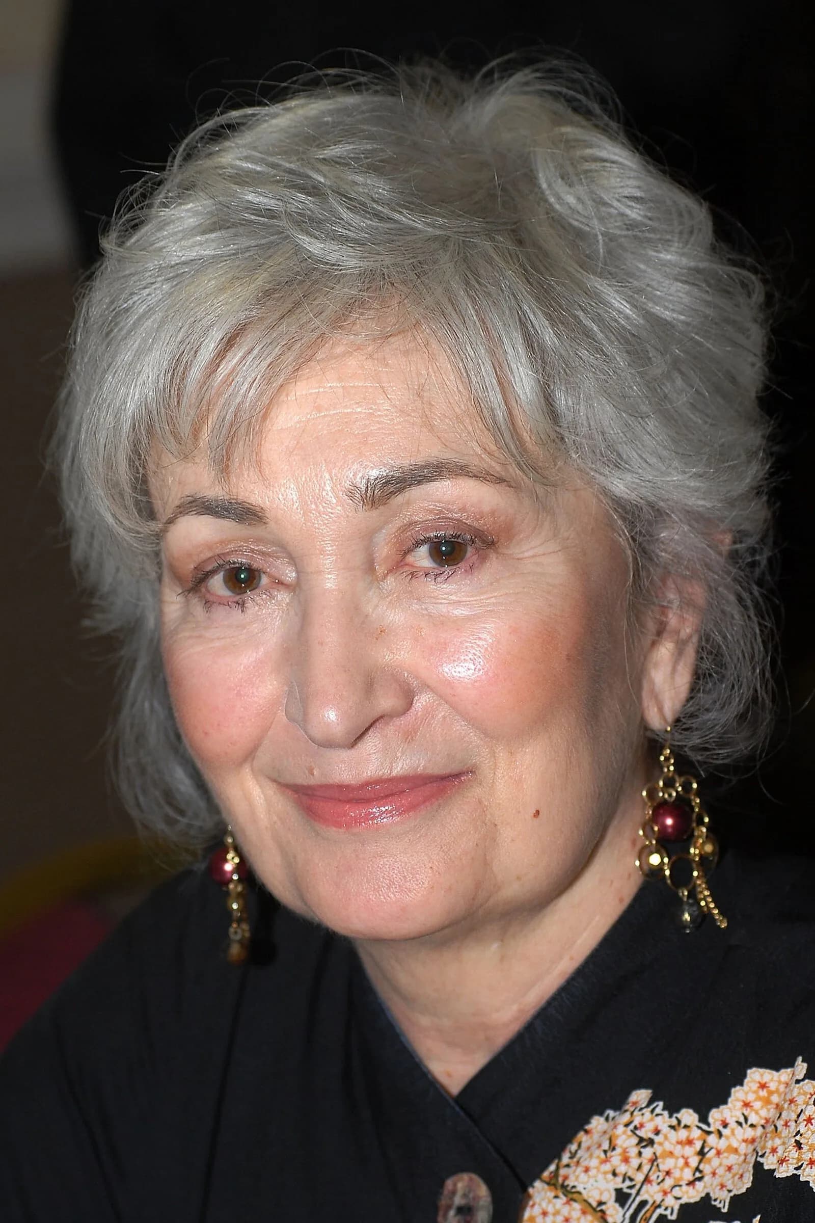 Jennifer Rhodes की तस्वीर