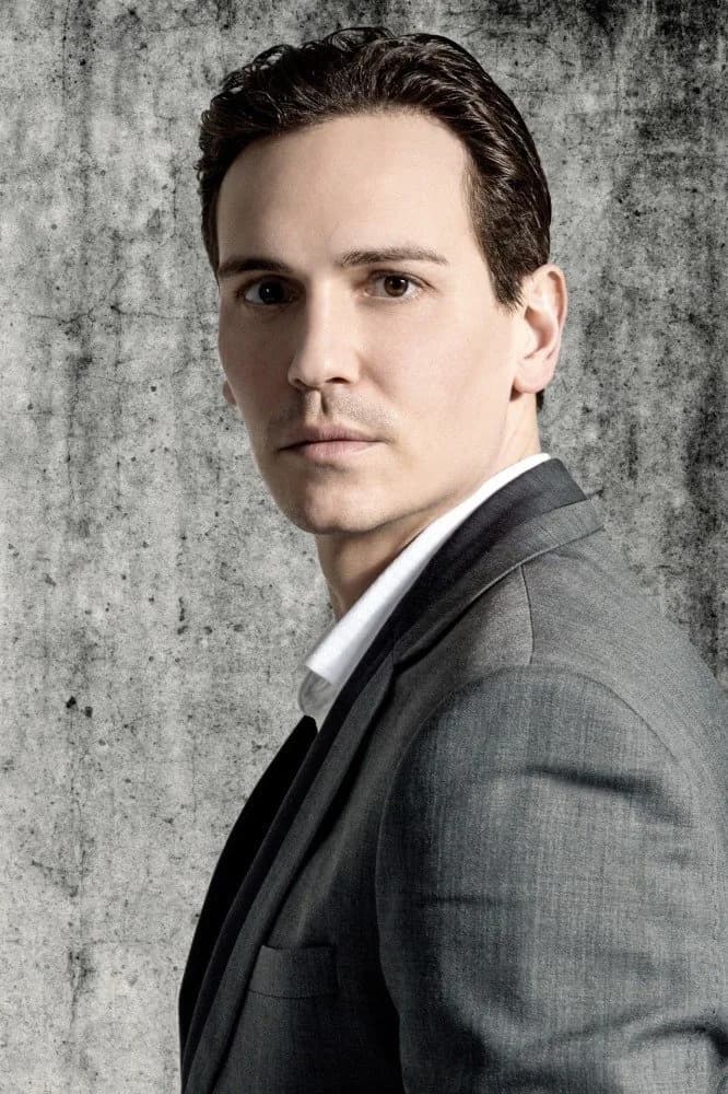 Christopher Schärf 프로필