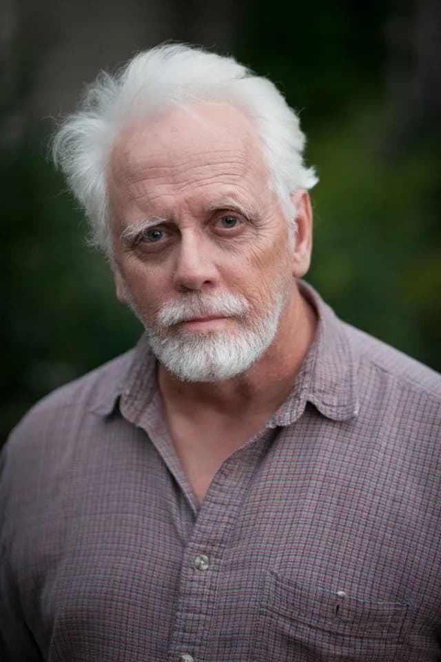 J.G. Hertzler की तस्वीर