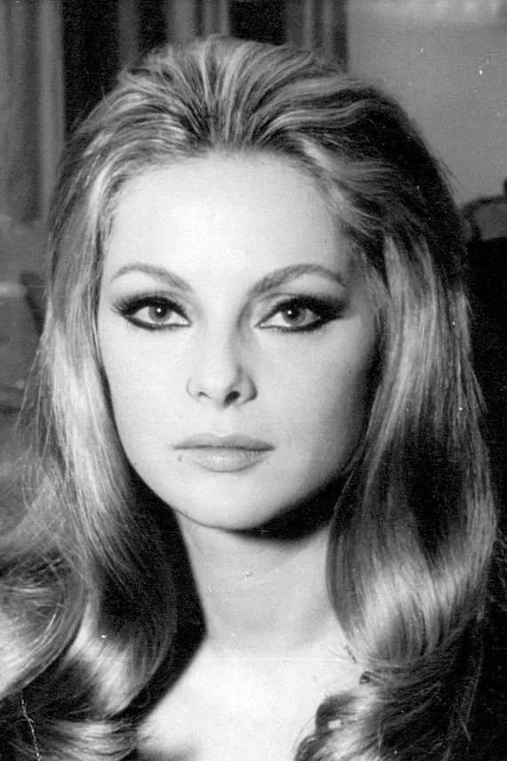 Foto di Virna Lisi