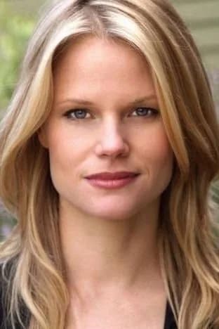 صورة Joelle Carter