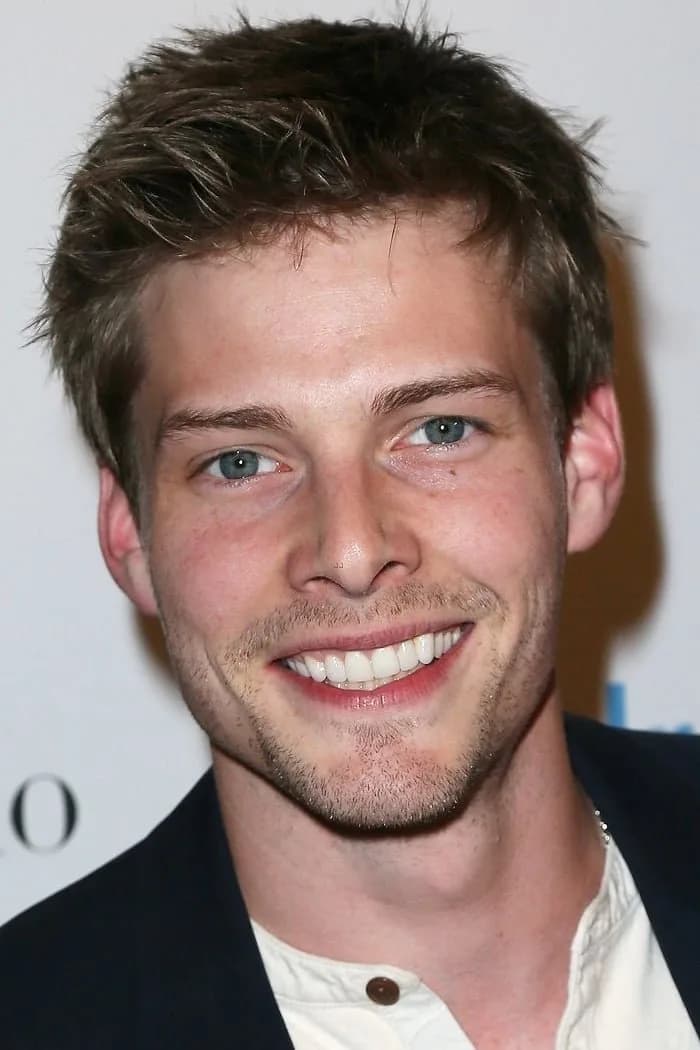 Hunter Parrish की तस्वीर