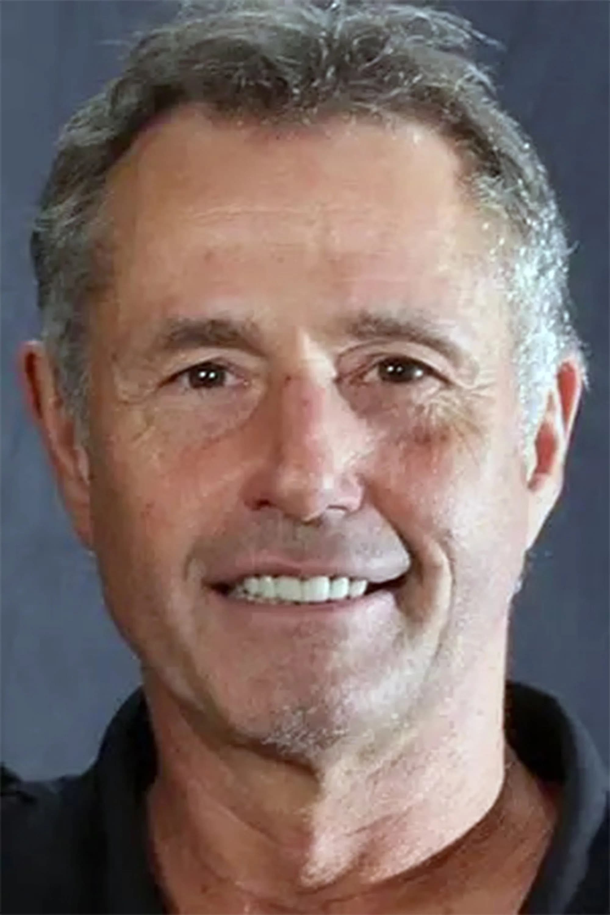 Lewis Smith photo