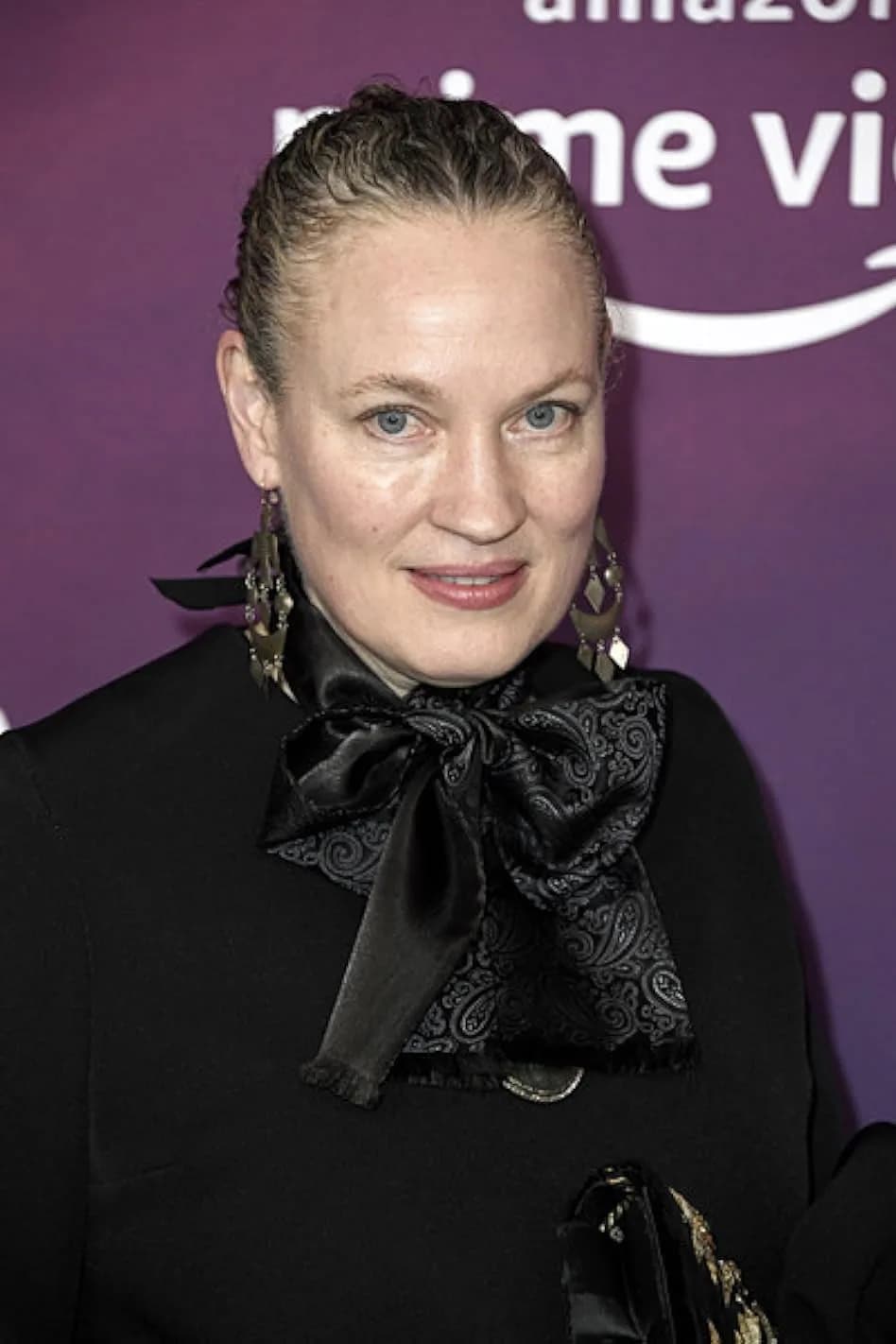 Sarah Edwards photo