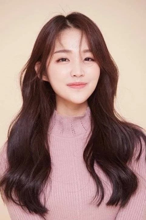 Han Yi Young photo