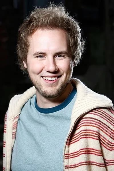 Kyle Labine 사진