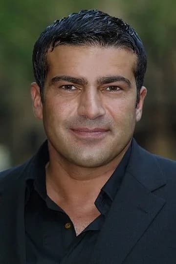 Tamer Hassan 사진