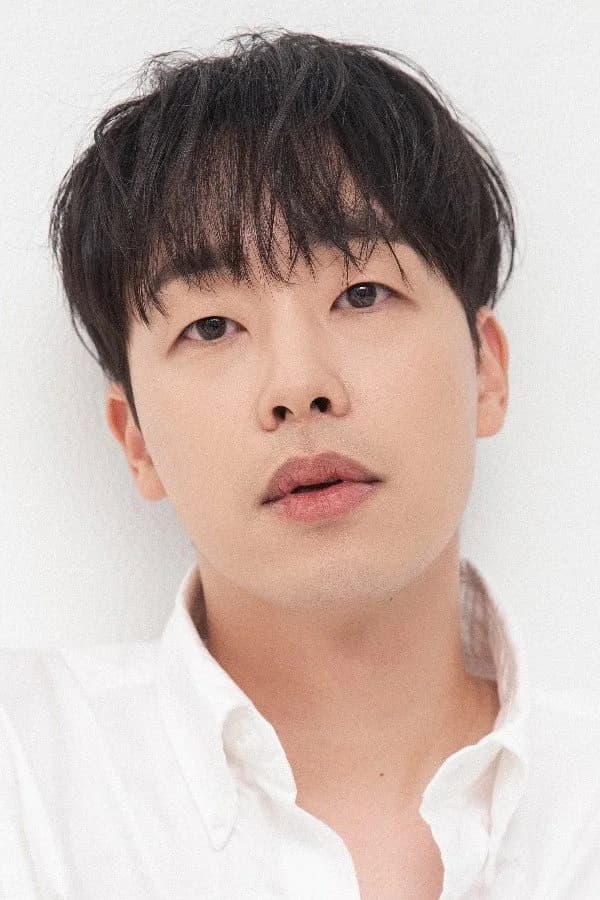 Shin Hee-cheol fotoğrafı