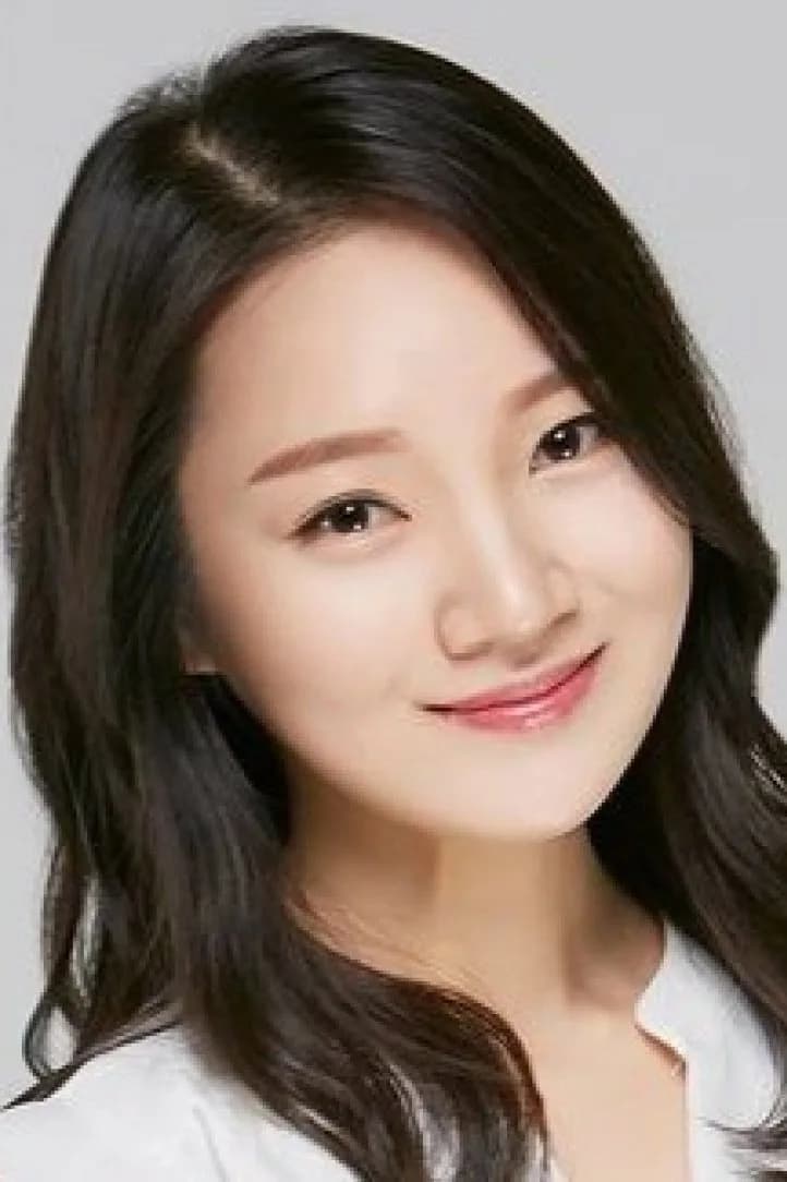 Lee Sun-Young photo