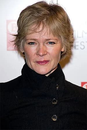 Clare Holman photo