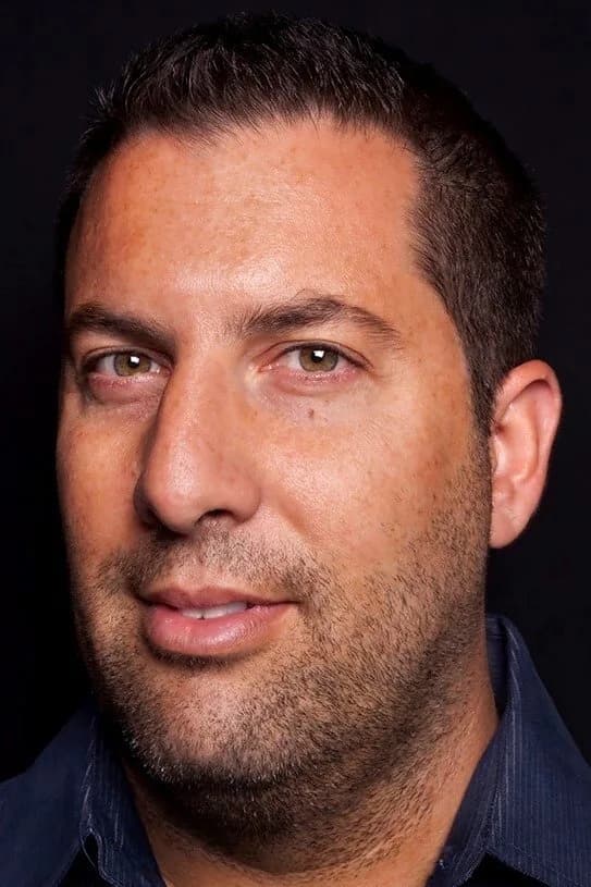 Christopher Lennertz की तस्वीर