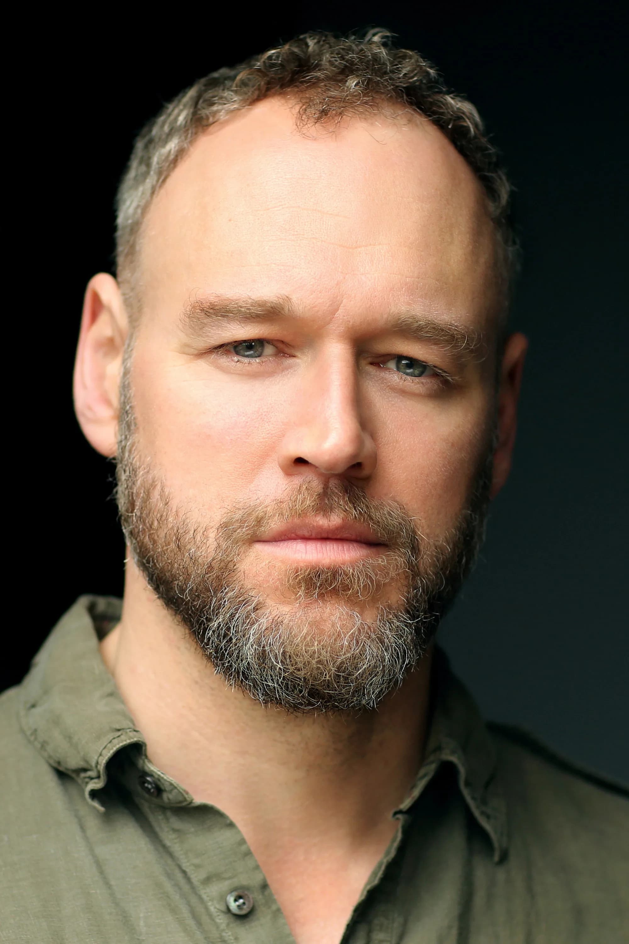 Foto di Elliot Cowan