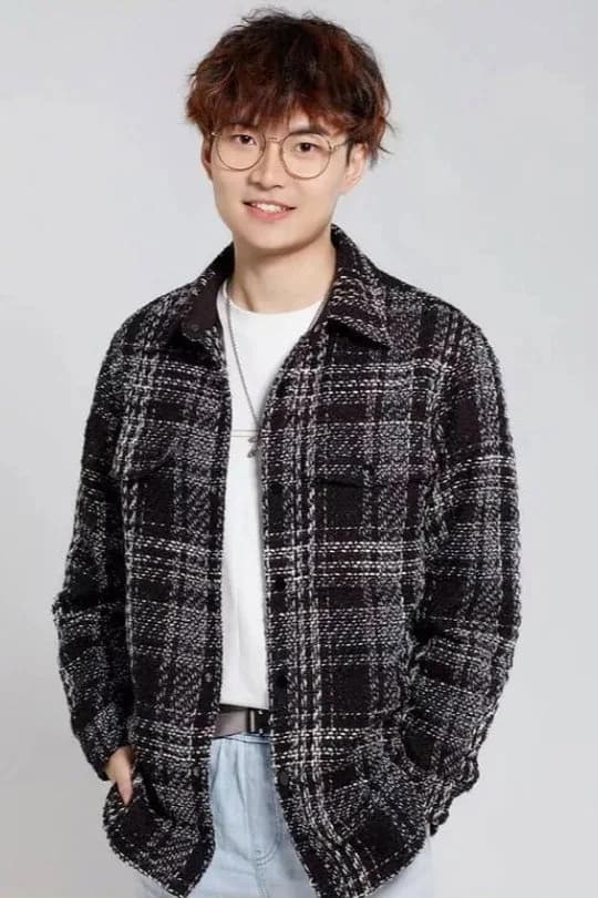 Bu Yi 사진