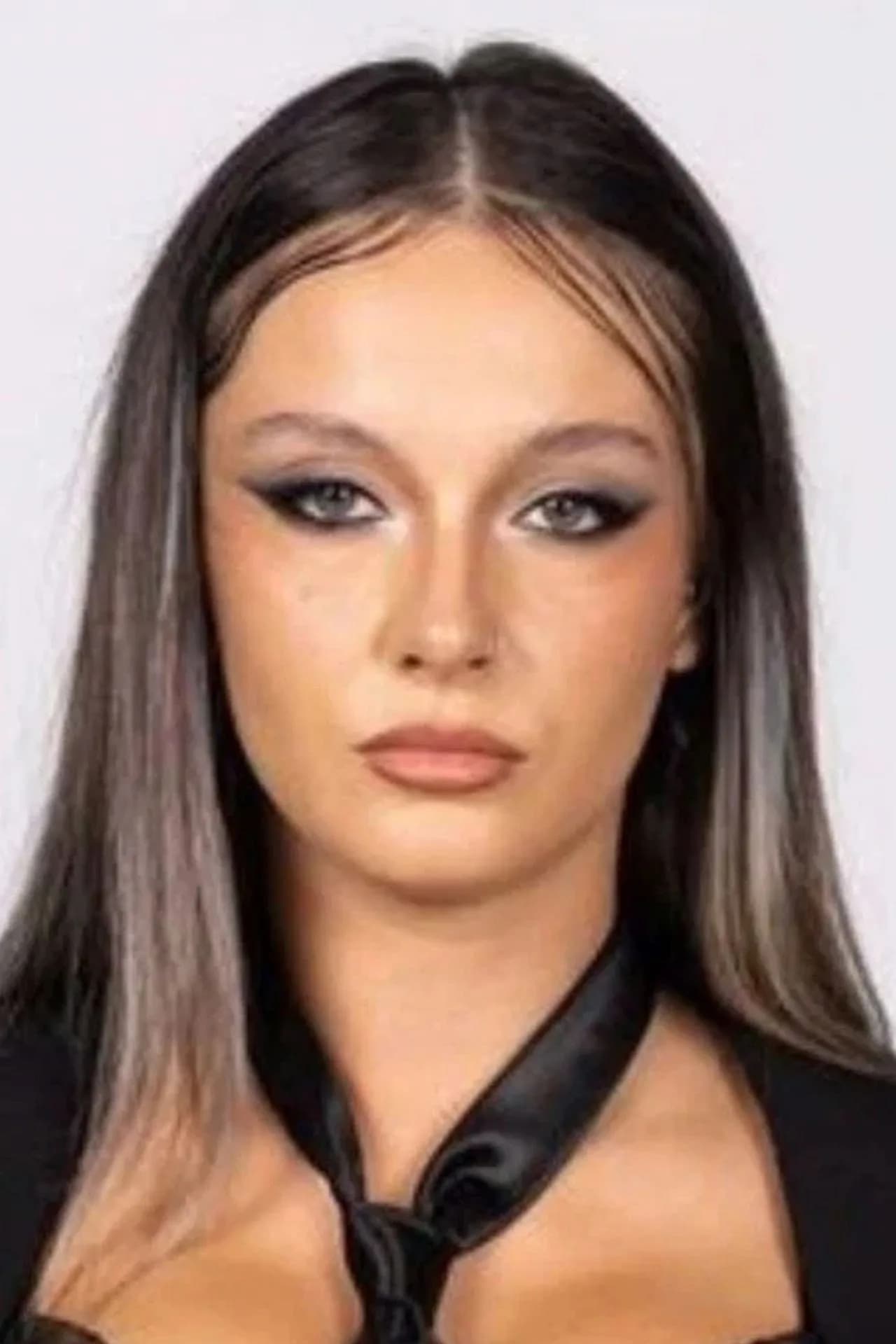 Zeynep Oktay photo