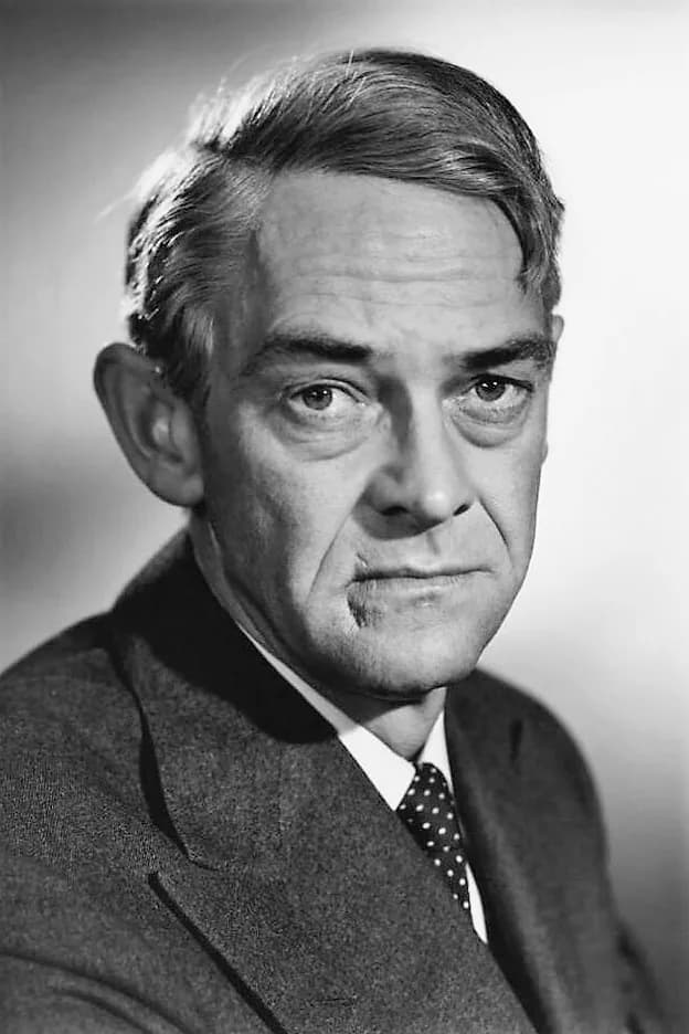 John McIntire 사진