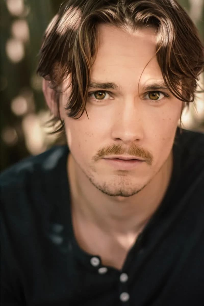 Tom Stevens 사진