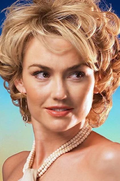 Kelly Carlson 사진