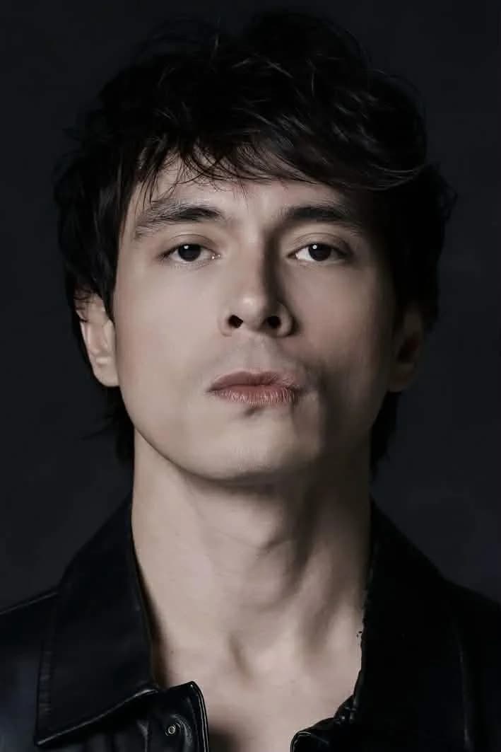 Foto di Jake Cuenca