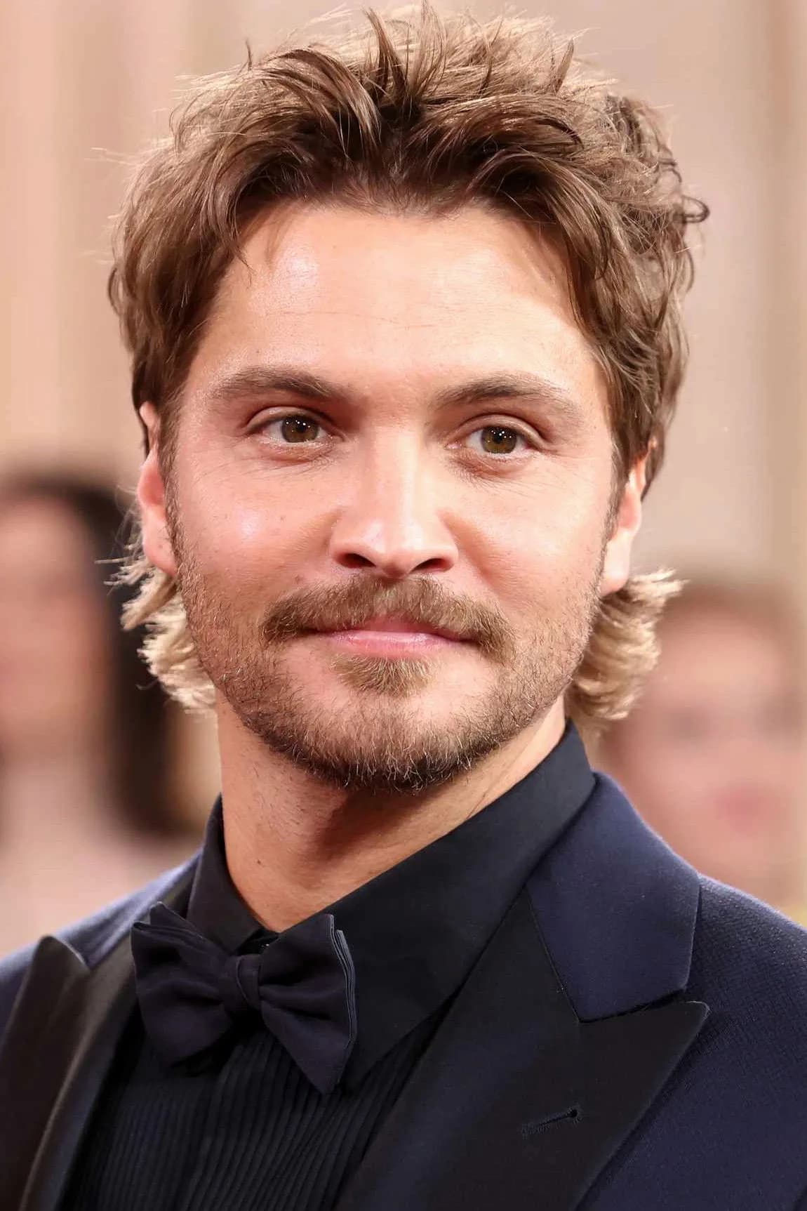 Luke Grimes fotoğrafı