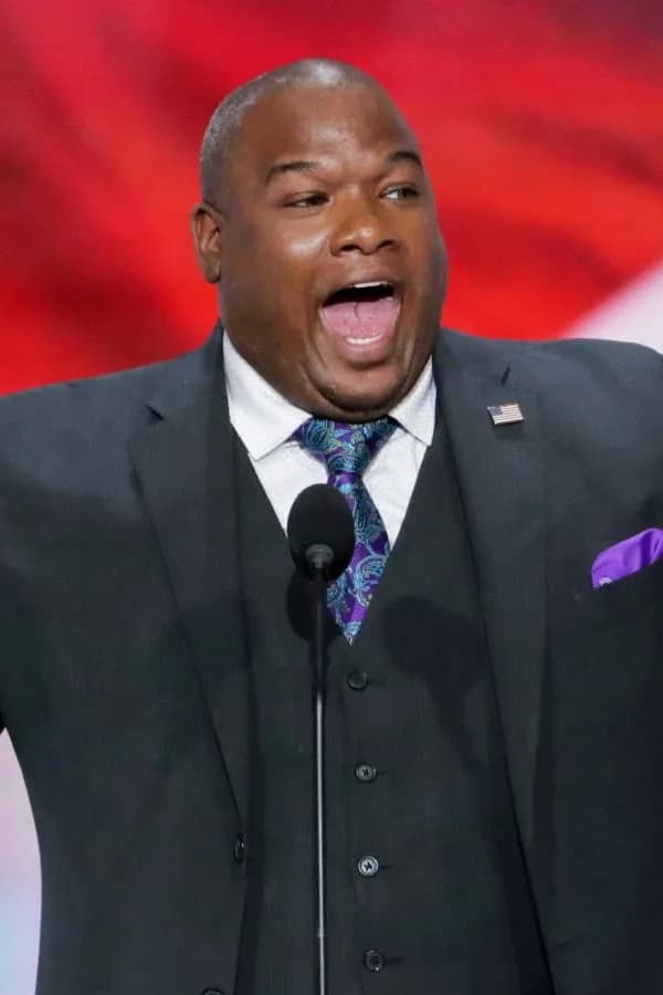 Mark Burns photo