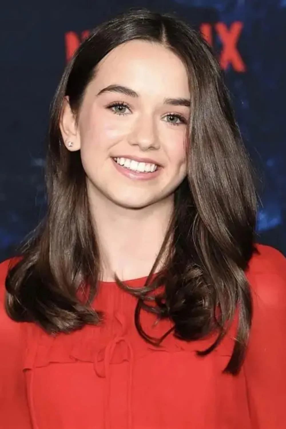 Eden Stephens photo