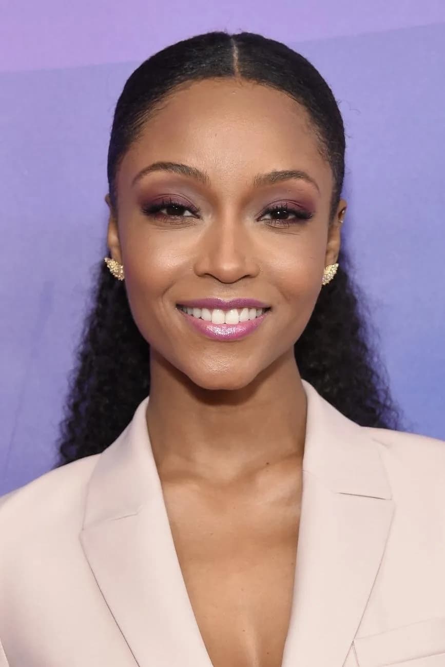 Yaya DaCosta fotoğrafı