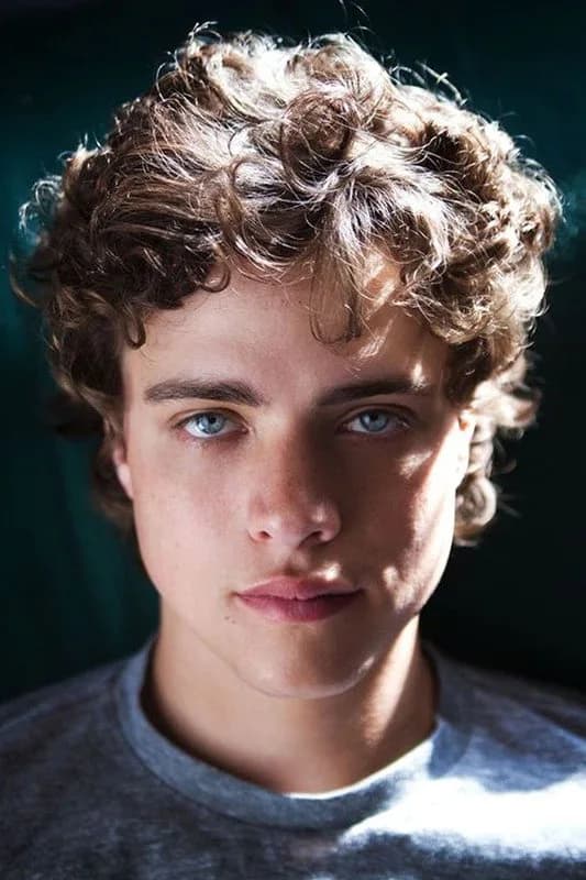 Foto de Douglas Smith