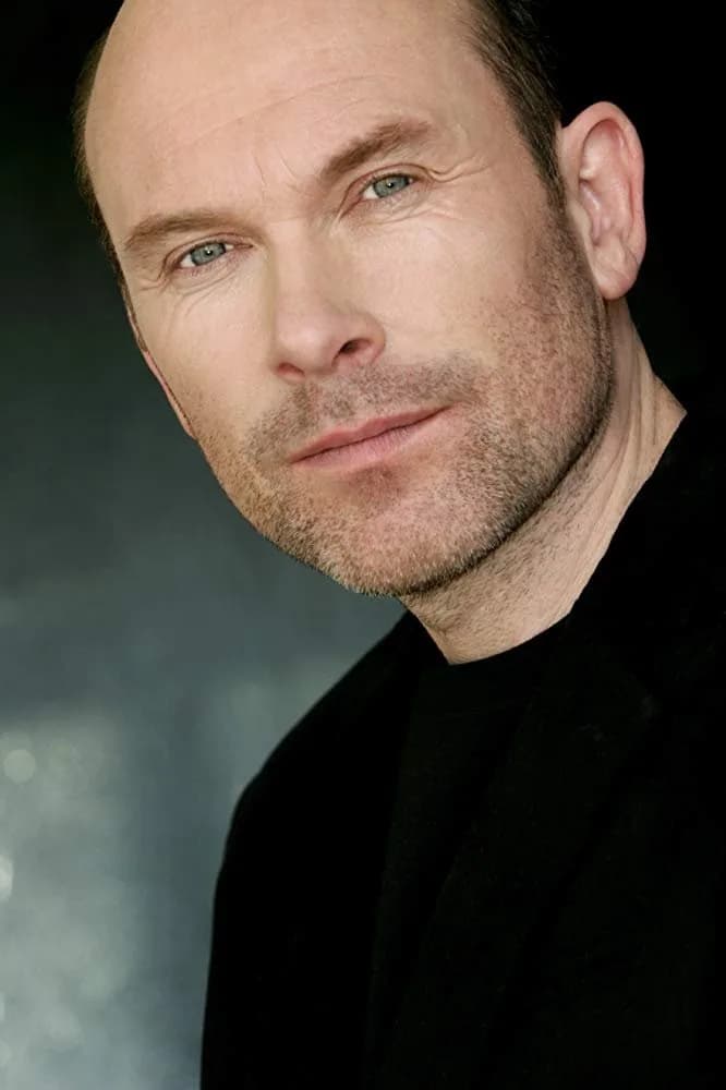 Hrothgar Mathews 사진