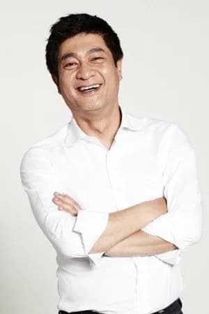 Foto de Kim Woo-taek