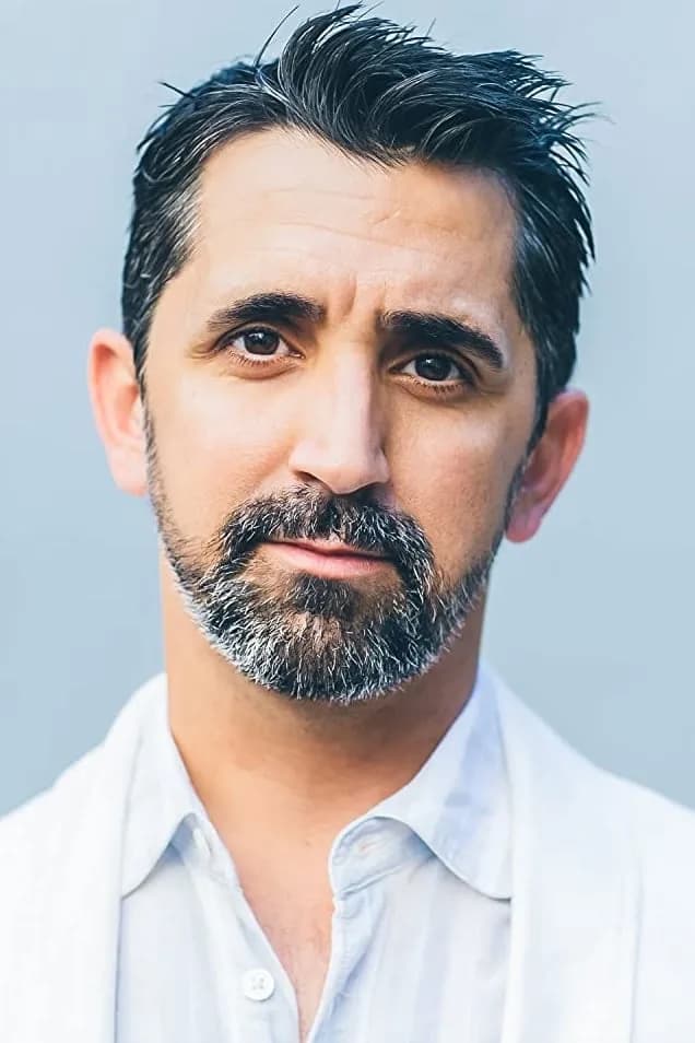 James Madio fotoğrafı